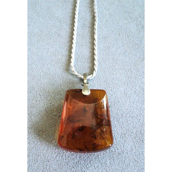 Vintage AMBER STERLING Silver PENDANT +Spiral STERLING Silver 16" CHAIN Necklace - Picture 1 of 6